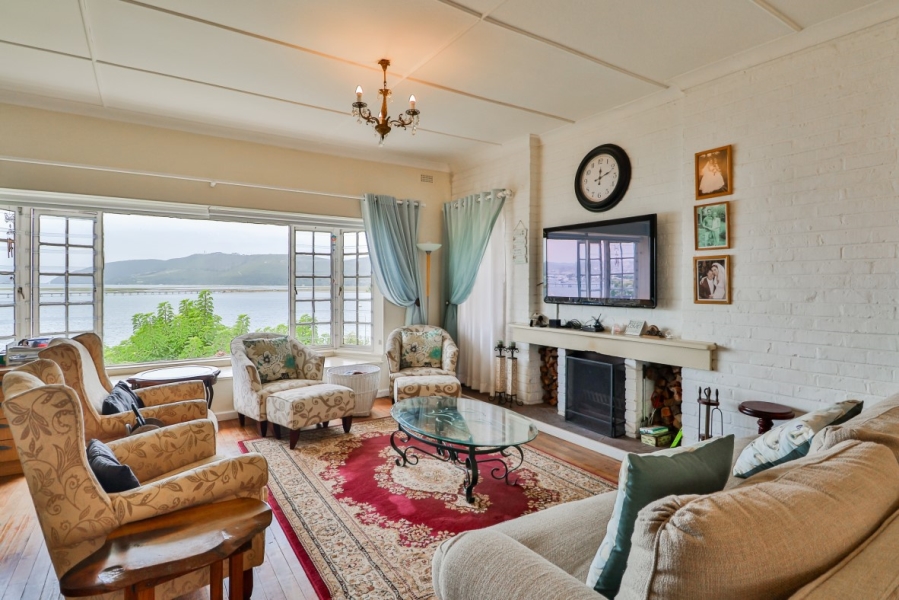 5 Bedroom Property for Sale in Paradise Western Cape